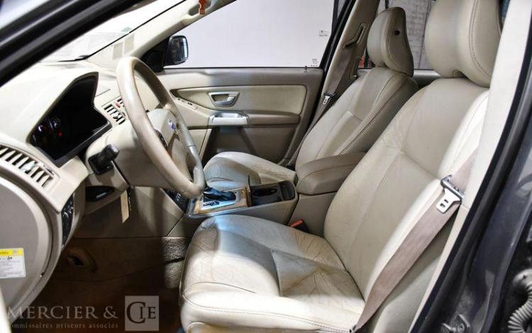 VOLVO XC90 2.4 D5 165 MOMENTUM AWD GEARTRONIC BVA 7 PLACES GRIS CL-057-NM