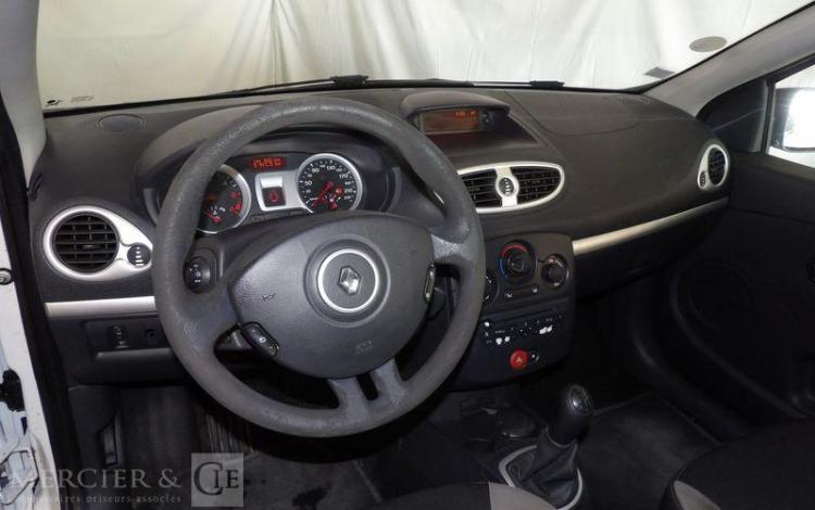 RENAULT CLIO III SOCIETE 1.5 DCI 85 AIR BLANC CL-827-PD