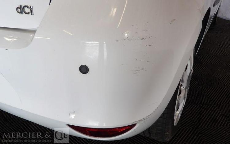 RENAULT CLIO III SOCIETE 1.5 DCI 85 AIR BLANC CL-827-PD