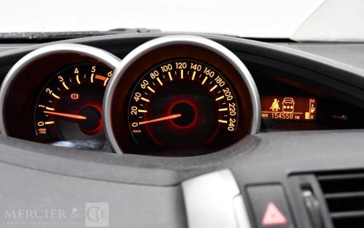 TOYOTA VERSO 2,0 D4D 125 SKYVIEW PRUNE CM-930-DP