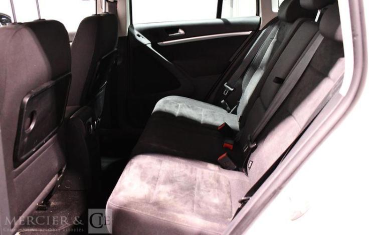 VOLKSWAGEN TIGUAN 2,0 TDI 140 SPORT STYLE 4 MOTION TIPTRONIC BVA BLANC CP-764-DT