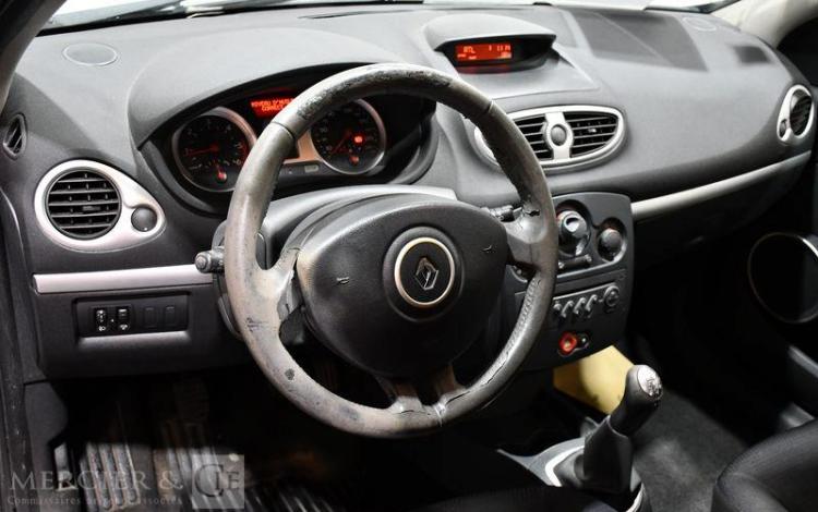 RENAULT CLIO 1,5 DCI 70 CONFORT DYNAMIQUE NOIR CS-047-DF