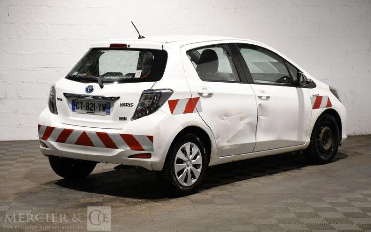 TOYOTA YARIS 1.5 VVTI 100H 75 HYBRID BUSINESS BVA BLANC CT-821-YW