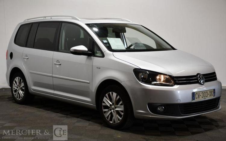 VOLKSWAGEN TOURAN 1,6 TDI 105 LIFE GRIS CW-303-XK