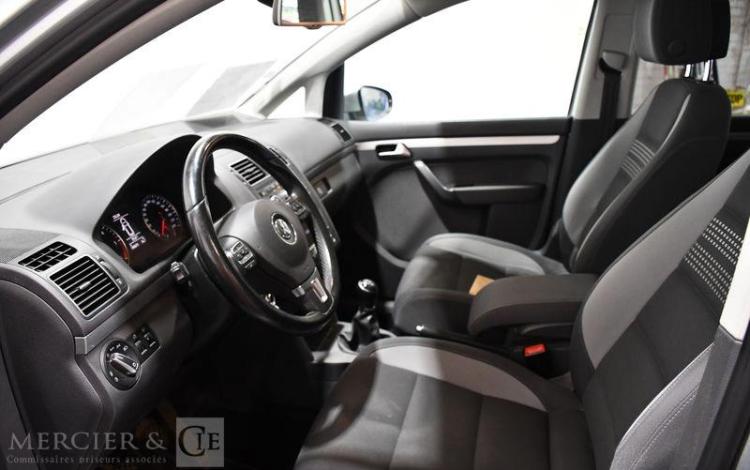 VOLKSWAGEN TOURAN 1,6 TDI 105 LIFE GRIS CW-303-XK