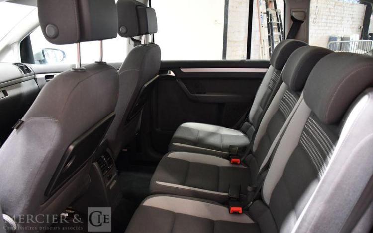 VOLKSWAGEN TOURAN 1,6 TDI 105 LIFE GRIS CW-303-XK