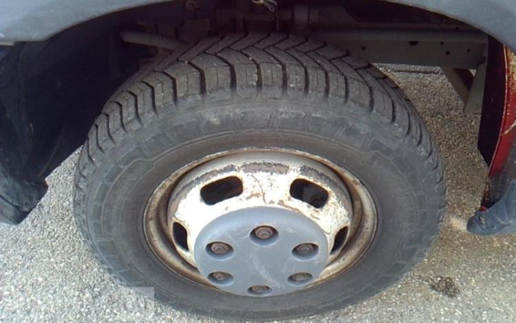 IVECO 35C13 2.3 D 125 BENNE SIMPLE CABINE COFFRE ROUGE CZ-373-FB