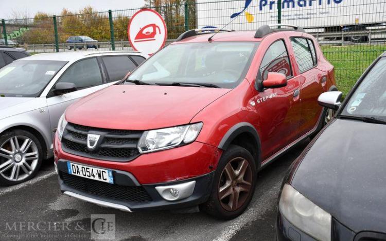 DACIA SANDERO 0.9 TCE 90ch ROUGE DA-054-WC