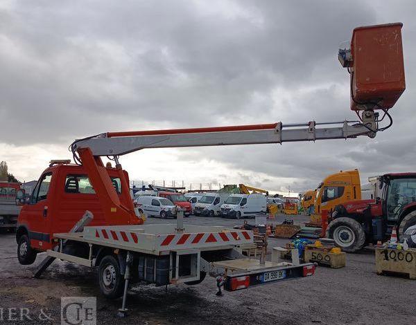 MULTITEL NACELLE 16M SUR VL LEGER  DA-996-BK