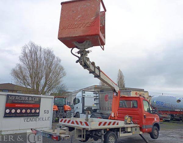 MULTITEL NACELLE 16M SUR VL LEGER  DA-996-BK