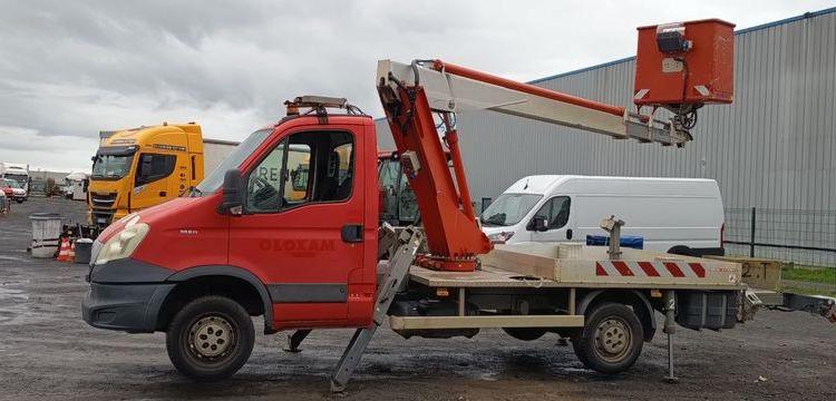 IVECO NACELLE 16M SUR VL LEGER  DC-140-XR