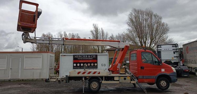 IVECO NACELLE 16M SUR VL LEGER  DC-140-XR