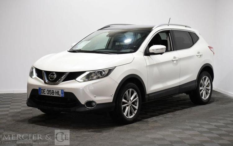 NISSAN QASQHAI 1.2 DIGT 115 TEKNA 2WD BLANC DE-358-HL