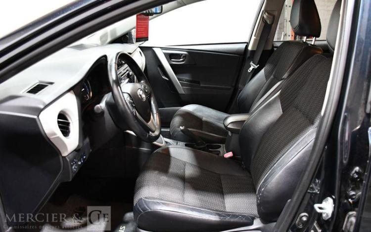 TOYOTA AURIS NOIR DF-049-FH