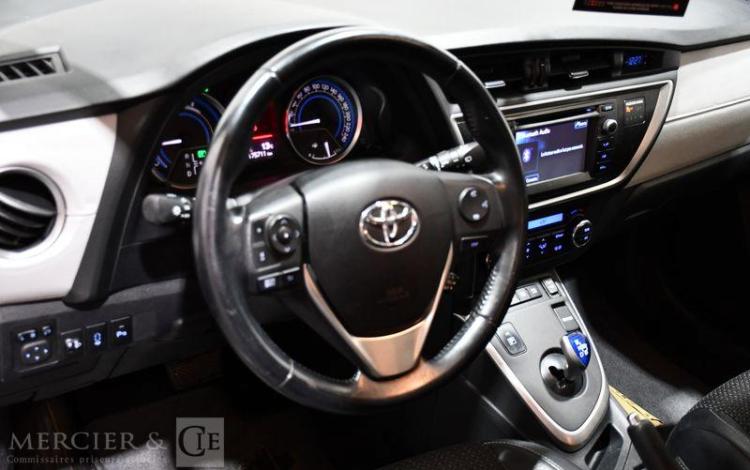 TOYOTA AURIS NOIR DF-049-FH