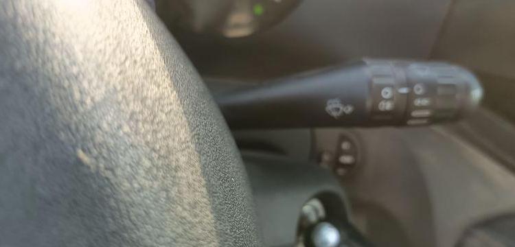 IVECO 35C  BENNE SIMPLE CABINE COFFRE  DH-493-NL