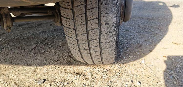 IVECO 35C  BENNE SIMPLE CABINE COFFRE  DH-493-NL