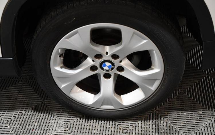 BMW X1 BLANC DH-801-RS