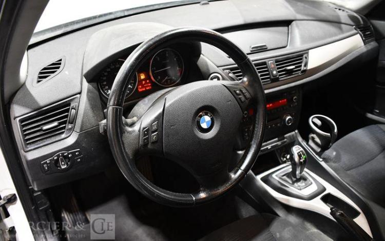 BMW X1 BLANC DH-801-RS