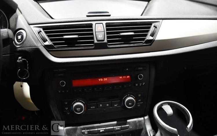 BMW X1 BLANC DH-801-RS