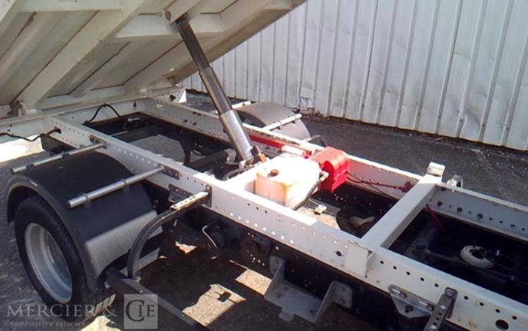 IVECO 35-130 BENNE SIMPLE CABINE 2.3 16V 126CV BLANC DK-907-SF