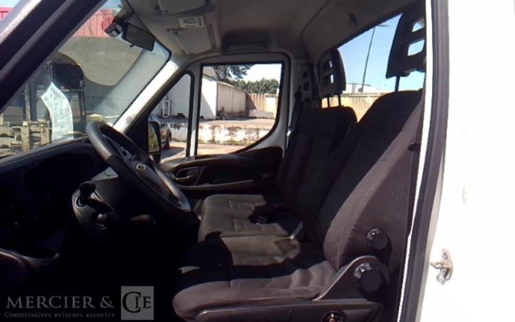 IVECO 35-130 BENNE SIMPLE CABINE 2.3 16V 126CV BLANC DK-907-SF