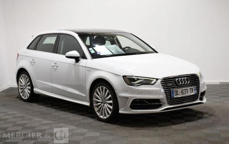AUDI A3 SPORTBACK 1.4 E-TRON TFSI 204ch HYBRIDE RECHARGEABLE AMBITION LUXE S-TRONIC BLANC DL-637-TX