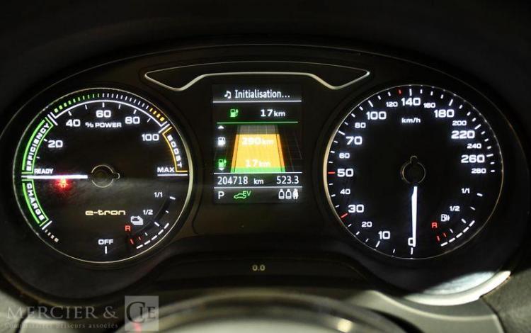 AUDI A3 SPORTBACK 1.4 E-TRON TFSI 204ch HYBRIDE RECHARGEABLE AMBITION LUXE S-TRONIC BLANC DL-637-TX