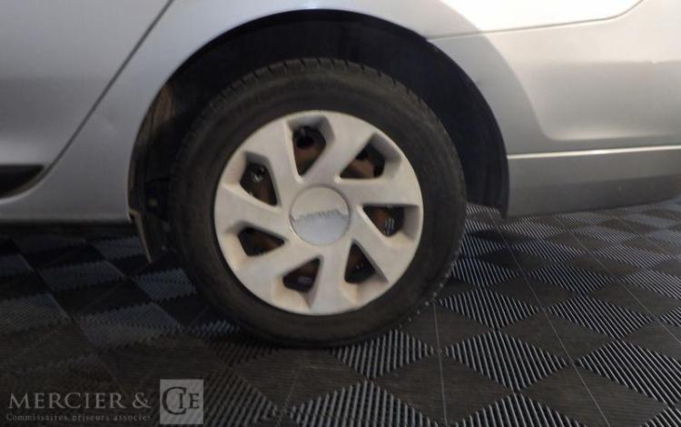 DACIA LOGAN MCV 1.5 DCI 90CH LAUREATE GRIS DP-530-GV