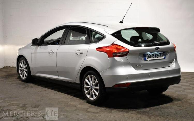 FORD FOCUS 1.0 ECOBOOST 125 TITANIUM GRIS DQ-878-ZX