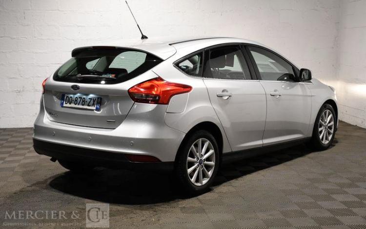 FORD FOCUS 1.0 ECOBOOST 125 TITANIUM GRIS DQ-878-ZX