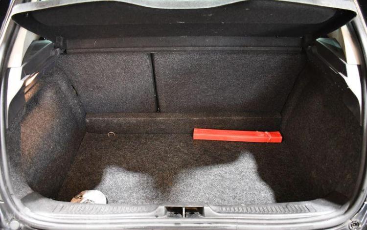 RENAULT CLIO 1,5 DCI 85 DYNAMIQUE QUICKSHIFT BVA NOIR DR-118-CZ