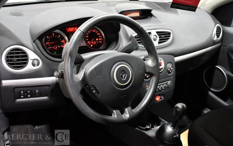 RENAULT CLIO 1,5 DCI 85 DYNAMIQUE QUICKSHIFT BVA NOIR DR-118-CZ