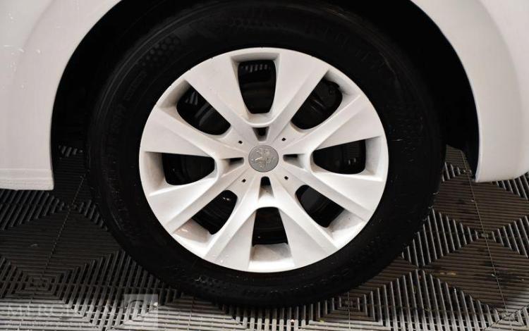 PEUGEOT 208 1,0 PURETECH 70 LIKE BLANC DR-170-ZB