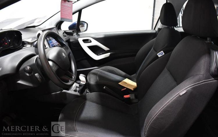 PEUGEOT 208 1,0 PURETECH 70 LIKE BLANC DR-170-ZB