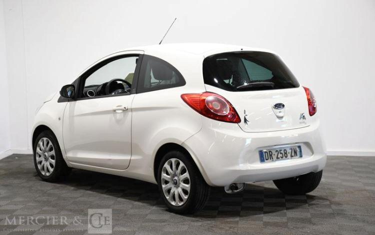 FORD KA 1,2 70 TITANIUM BLANC DR-258-ZN
