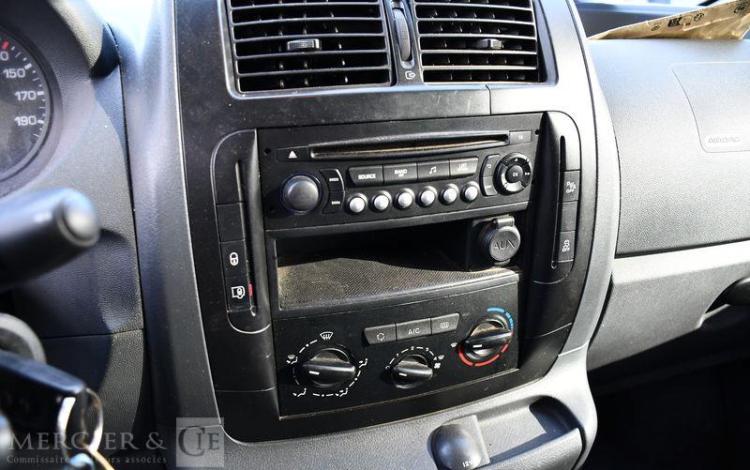 PEUGEOT EXPERT L1H1 227 125CH PACK CD CLIM BLANC DR-866-XR