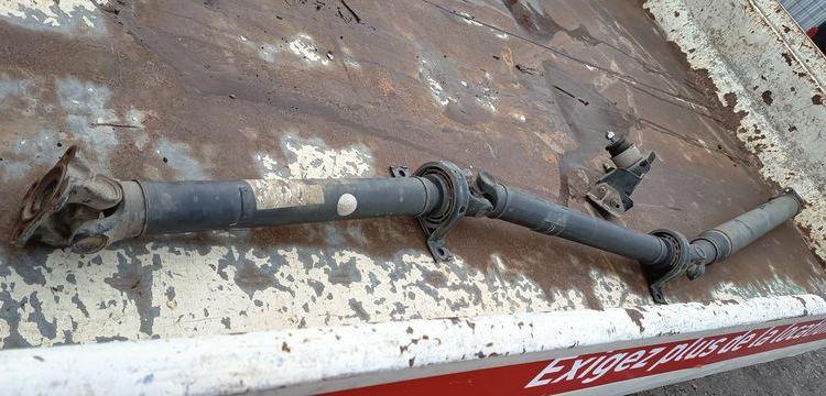 IVECO DAILY 35C13 DOUBLE CABINE AVEC BENNE – DIESEL – 127330 KMS – ANNEE 2015 BLANC DS-325-CE