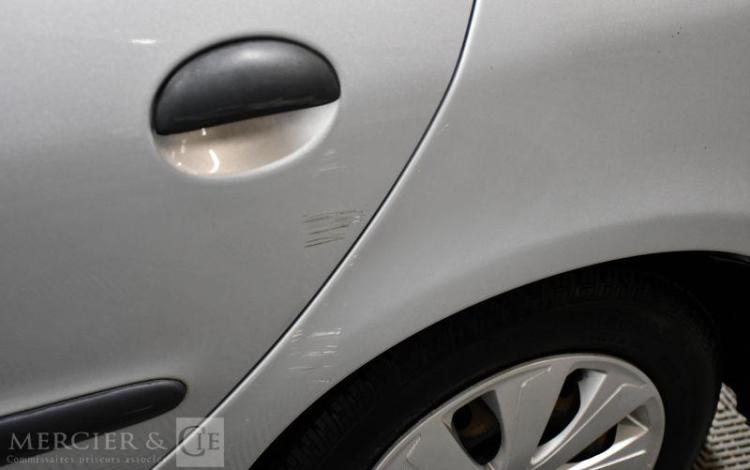 PEUGEOT 206 1,4 HDI 70 GENERATION GRIS DT-998-WN