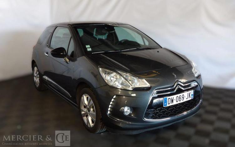 DS DS3 2 1.2 THP PureTech 12V S&S 110CV GRIS DW-069-JK