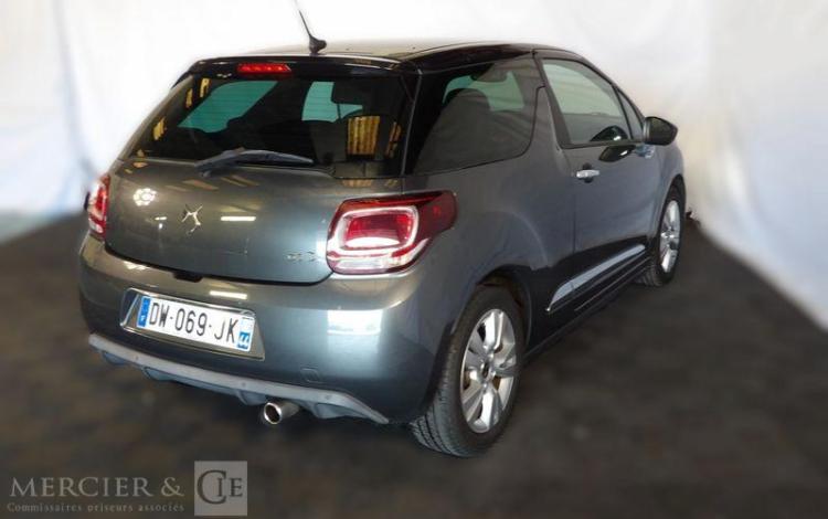 DS DS3 2 1.2 THP PureTech 12V S&S 110CV GRIS DW-069-JK