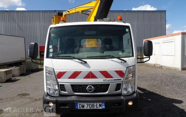 NISSAN CABSTAR NT400 32,12  AVEC NACELLE TIME ETL30 – 10 M – DIESEL – 2106 HEURES BLANC DW-708-LM