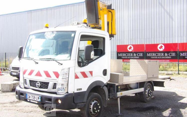 NISSAN CABSTAR NT400 32,12  AVEC NACELLE TIME ETL30 – 10 M – DIESEL – 2106 HEURES BLANC DW-708-LM