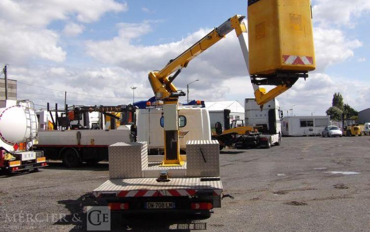 NISSAN CABSTAR NT400 32,12  AVEC NACELLE TIME ETL30 – 10 M – DIESEL – 2106 HEURES BLANC DW-708-LM