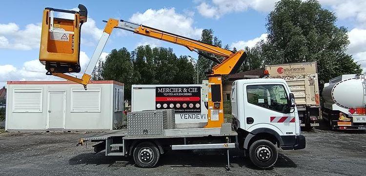 NISSAN CABSTAR NT400 32,12  AVEC NACELLE TIME ETL30 – 10 M – DIESEL – 2106 HEURES BLANC DW-708-LM