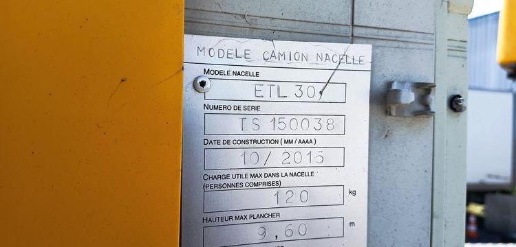 NISSAN CABSTAR NT400 32,12  AVEC NACELLE TIME ETL30 – 10 M – DIESEL – 2106 HEURES BLANC DW-708-LM