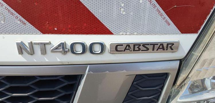 NISSAN CABSTAR NT400 32,12  AVEC NACELLE TIME ETL30 – 10 M – DIESEL – 2106 HEURES BLANC DW-708-LM