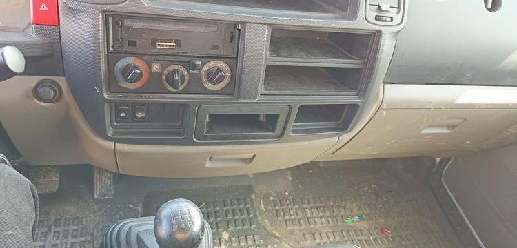 NISSAN CABSTAR NT400 32,12  AVEC NACELLE TIME ETL30 – 10 M – DIESEL – 2106 HEURES BLANC DW-708-LM