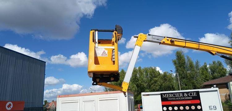 NISSAN CABSTAR NT400 32,12  AVEC NACELLE TIME ETL30 – 10 M – DIESEL – 2106 HEURES BLANC DW-708-LM