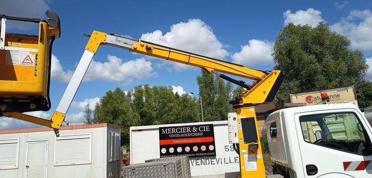 NISSAN CABSTAR NT400 32,12  AVEC NACELLE TIME ETL30 – 10 M – DIESEL – 2106 HEURES BLANC DW-708-LM